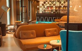 Motel One Berlin-potsdamer Platz  3*